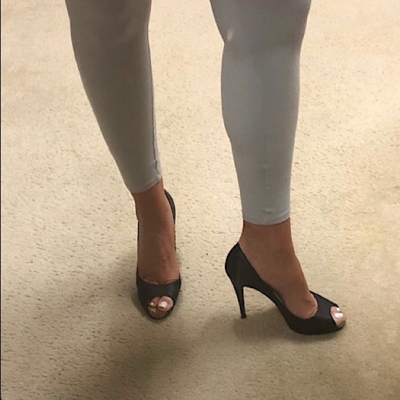 SOLD ⛔️ Christian Louboutin Peep Toe Heels - Picture 8 of 9